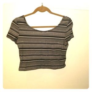Black and white pattern crop top